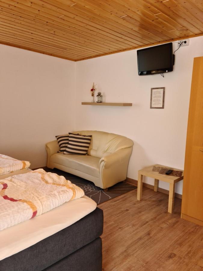 Gaestehaus Portugall Ellenz-Poltersdorf Exteriör bild